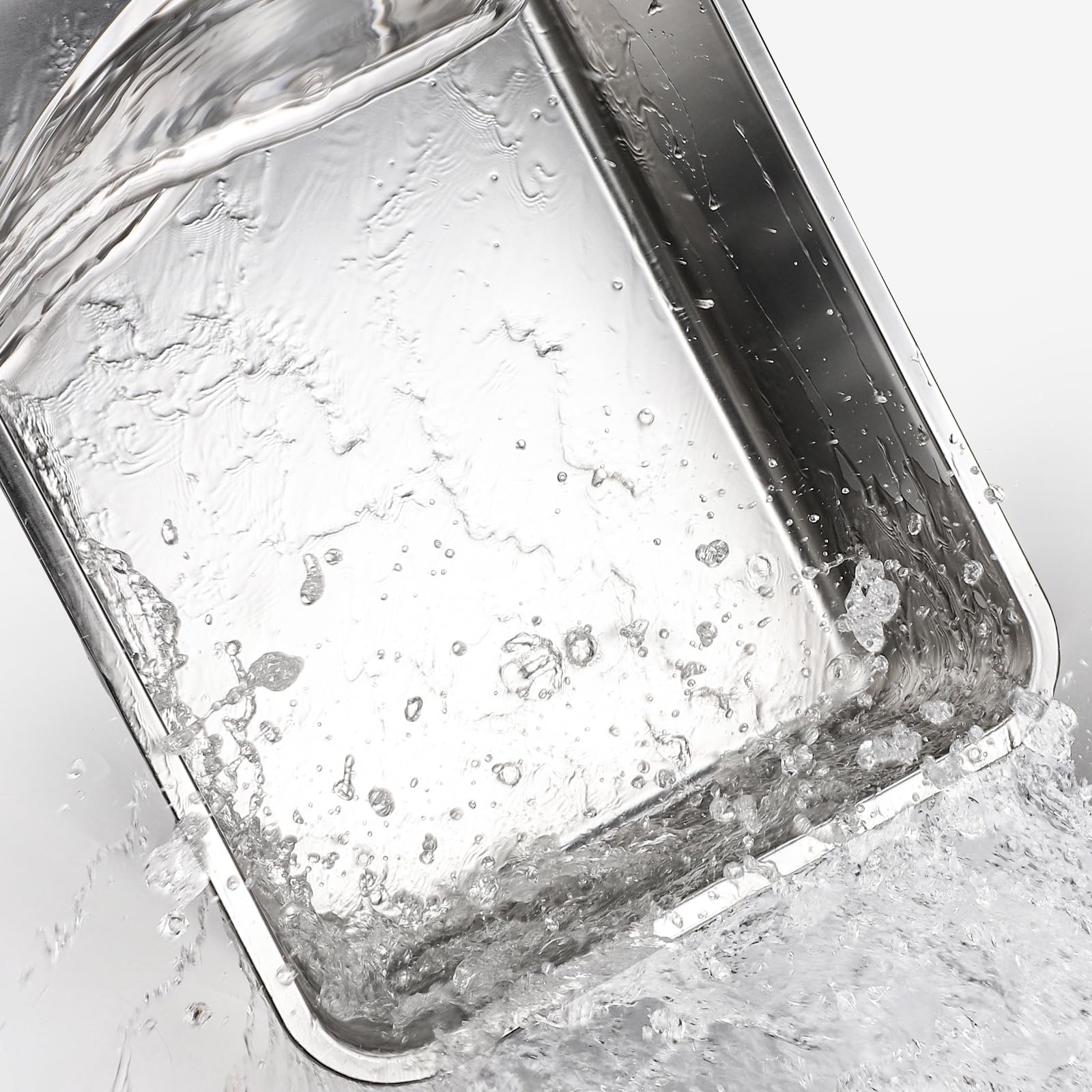 AIPERRO easy-disassemble design showing smooth surfaces and rounded edges.