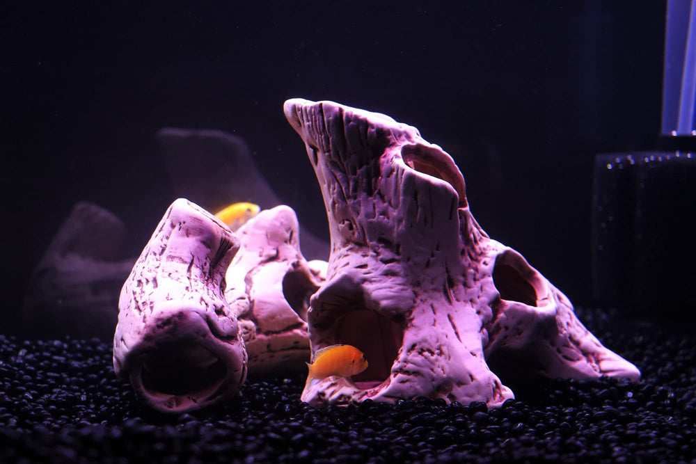 ALEGI ceramic aquarium toy cleans easily and resists fading over time