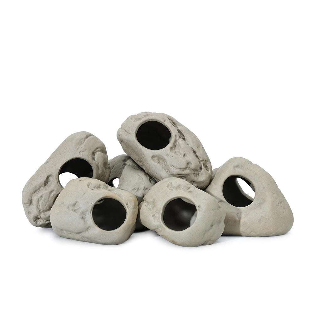 ALEGI rock cave décor adds depth and structure to your tank while giving secure hiding.