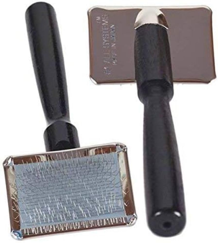 All Systems Slicker Brush air-cushioned pad supports smooth grooming and reduces snagging.