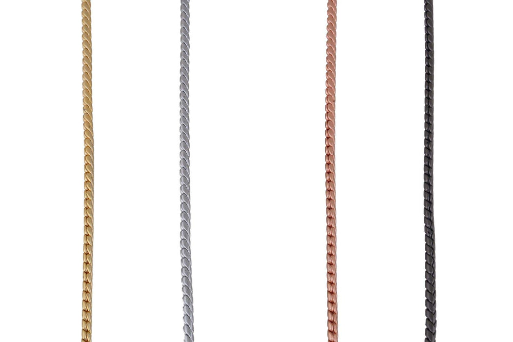 Alvalley metal chain dog show collar adjustable fit demonstrates size versatility across breed ranges