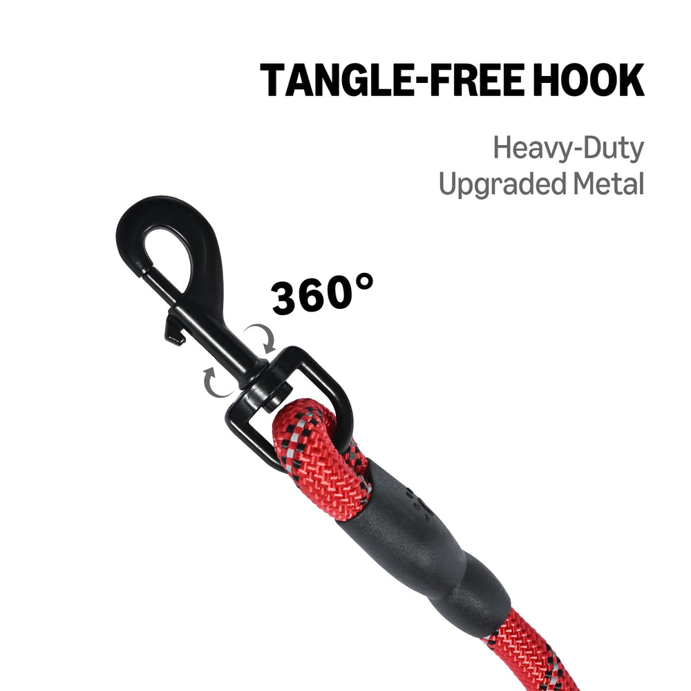 Amazon Basics heavy-duty rope leash with secure clasp red for reliable outdoor adventures.
