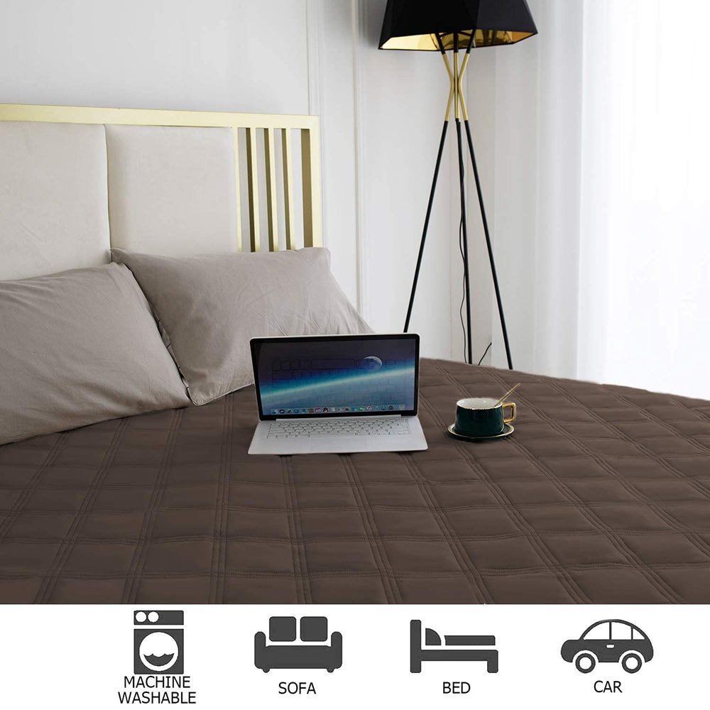 Ameritex dog bed cover fits on standard beds for simple setup.
