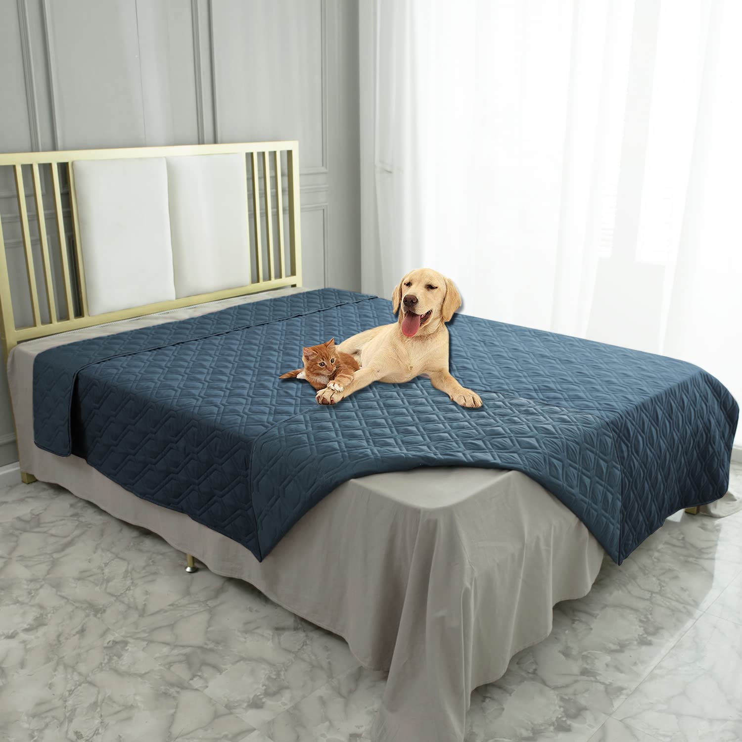 Ameritex waterproof blanket reversible cover on sofa protects furniture from spills