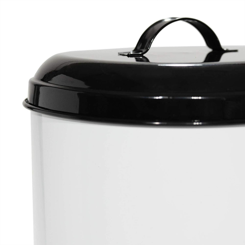 Amici Pet Buster black white design complements modern kitchen décor