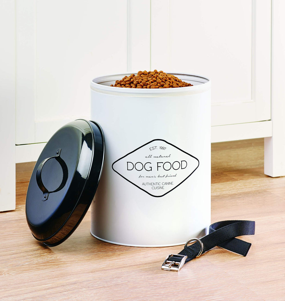 Amici Pet Buster lid on highlights airtight feel with silicone gasket and tight seal