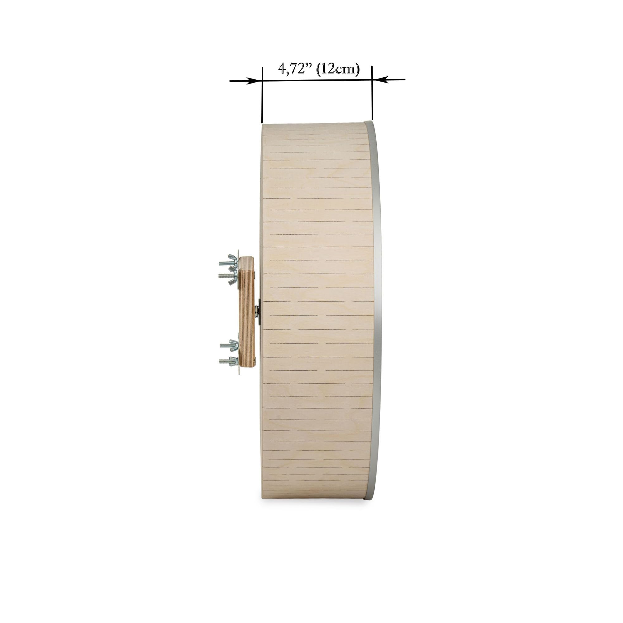 AMIDA Craft 16in diameter spacious design promotes comfortable running for chinchillas.