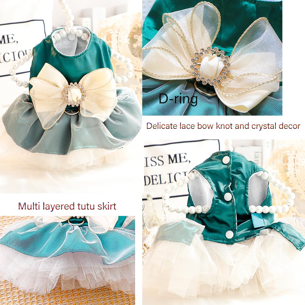 ANIAC retro-dog-tulle-dress-green-leash-ring-back shows D-ring for leash attachment.