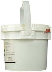 ANIMED Vitamin E Powder scoop shows precise serving for pets.