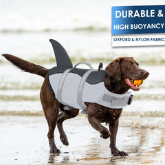 AOFITEE life jacket top rescue handle enables quick water assistance.