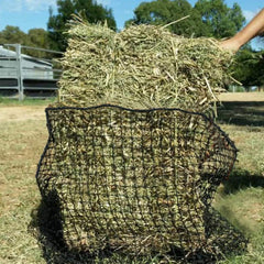 Aoneky Bale Hay Net slow-feed opening shown for controlled intake.