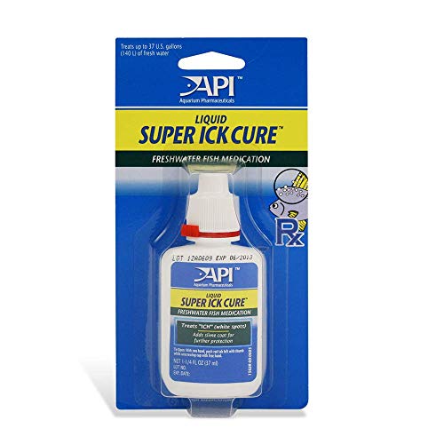API LIQUID SUPER ICK CURE works in both freshwater and saltwater tanks.