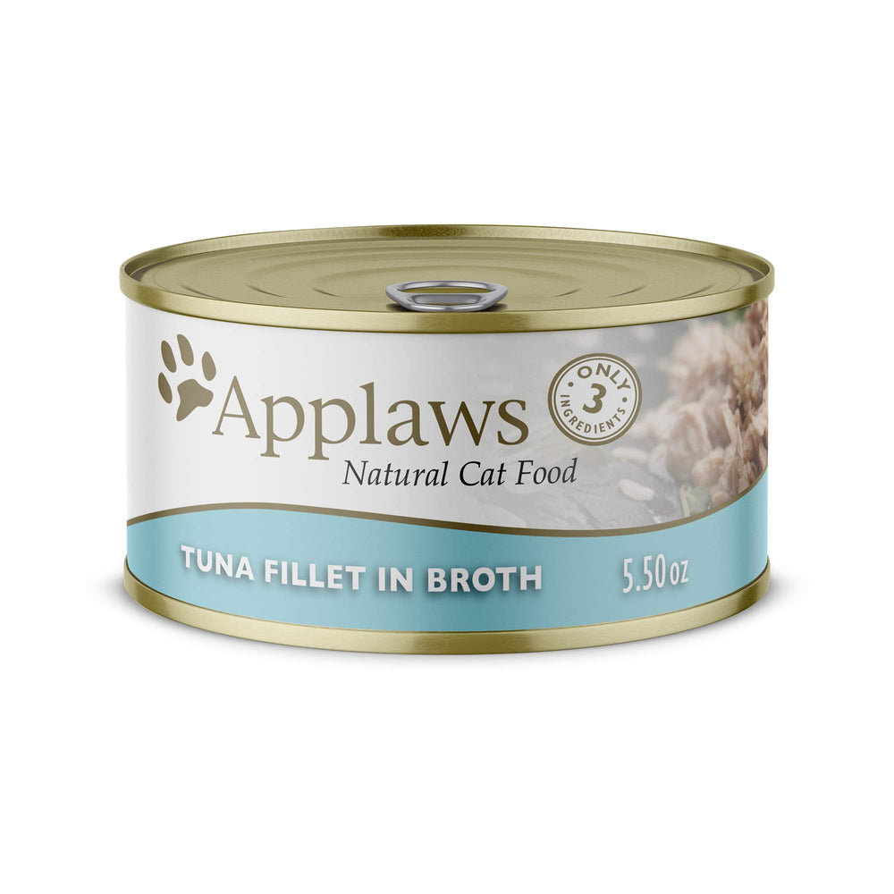 Applaws tuna fillet detail closeup – visible chunks of fish in clear broth