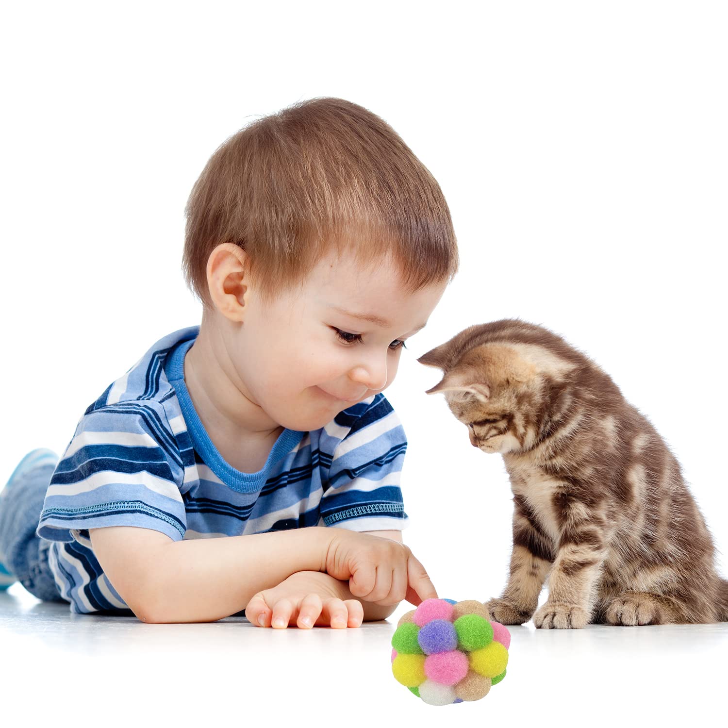 AQSXO cat-ball lightweight plush toy promotes carrying and gentle batting.