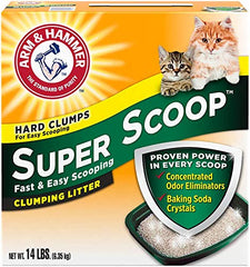 Arm & Hammer Super Scoop Litter bag close-up highlights 14lb packaging and convenient use