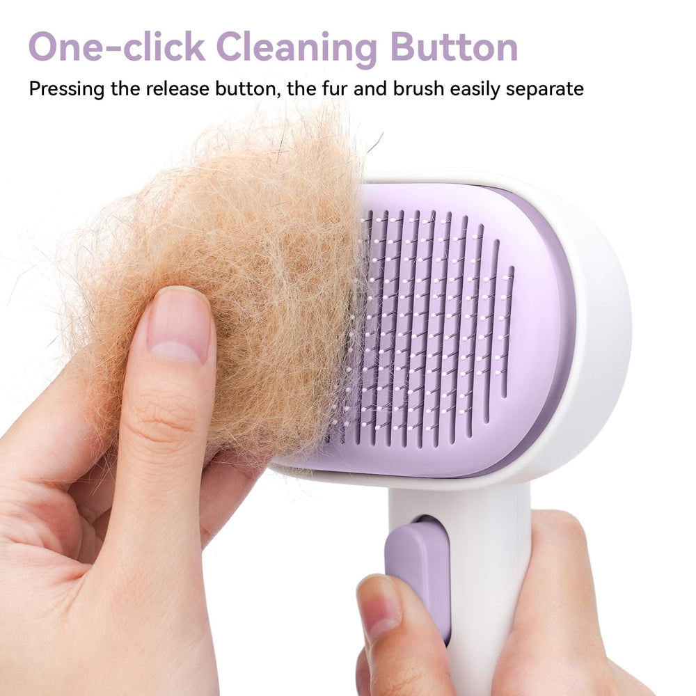 Aumuca ergonomic handle offers comfortable, ergonomic brushing for pets of all sizes.
