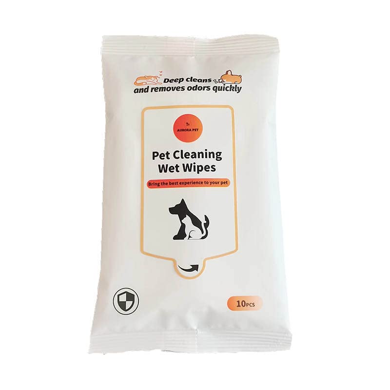 Aurora Pet Original Crunch Cat Treats hand-feed moment for interactive feeding.