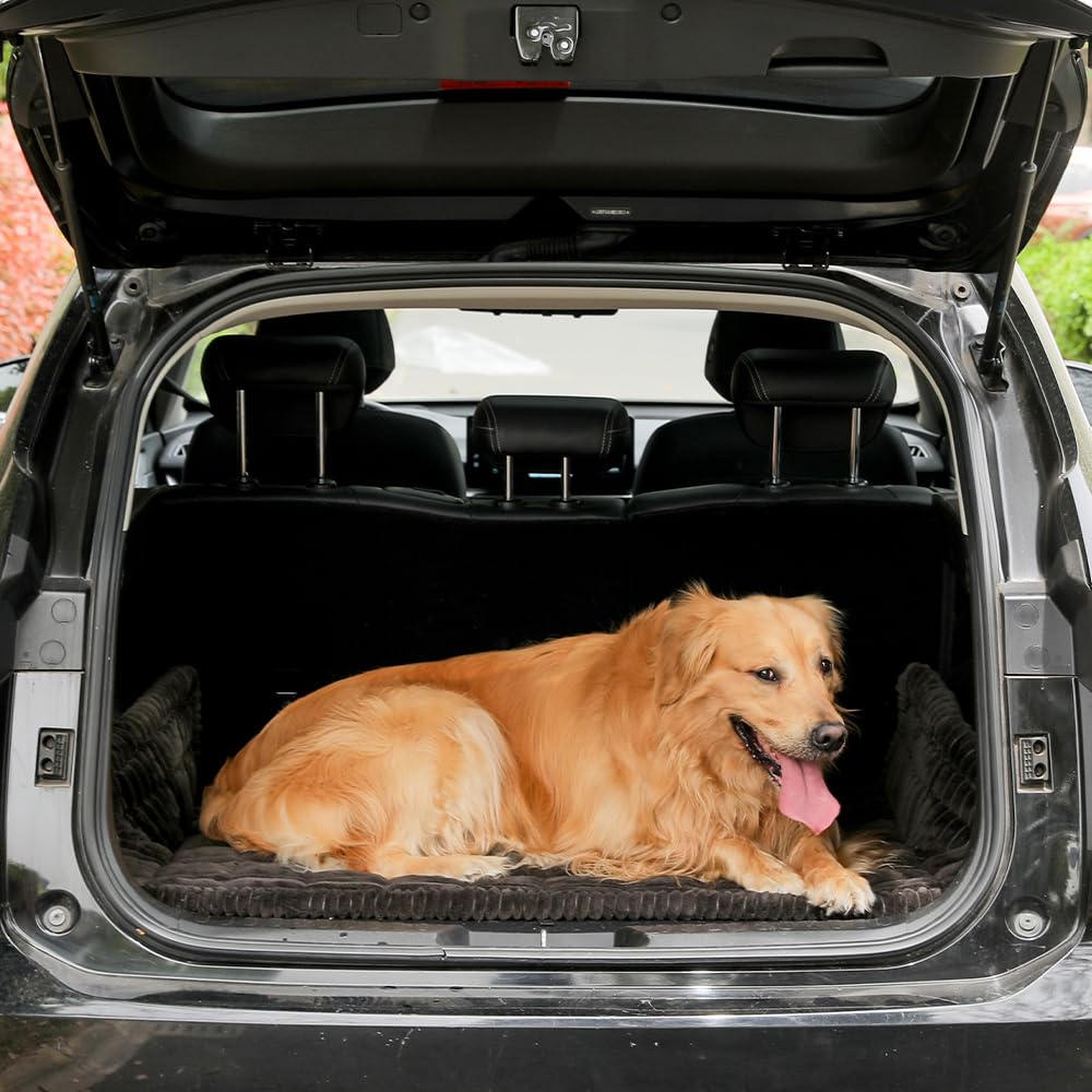 Awjcsv dog bed soft-flannel material provides cozy comfort on car rides
