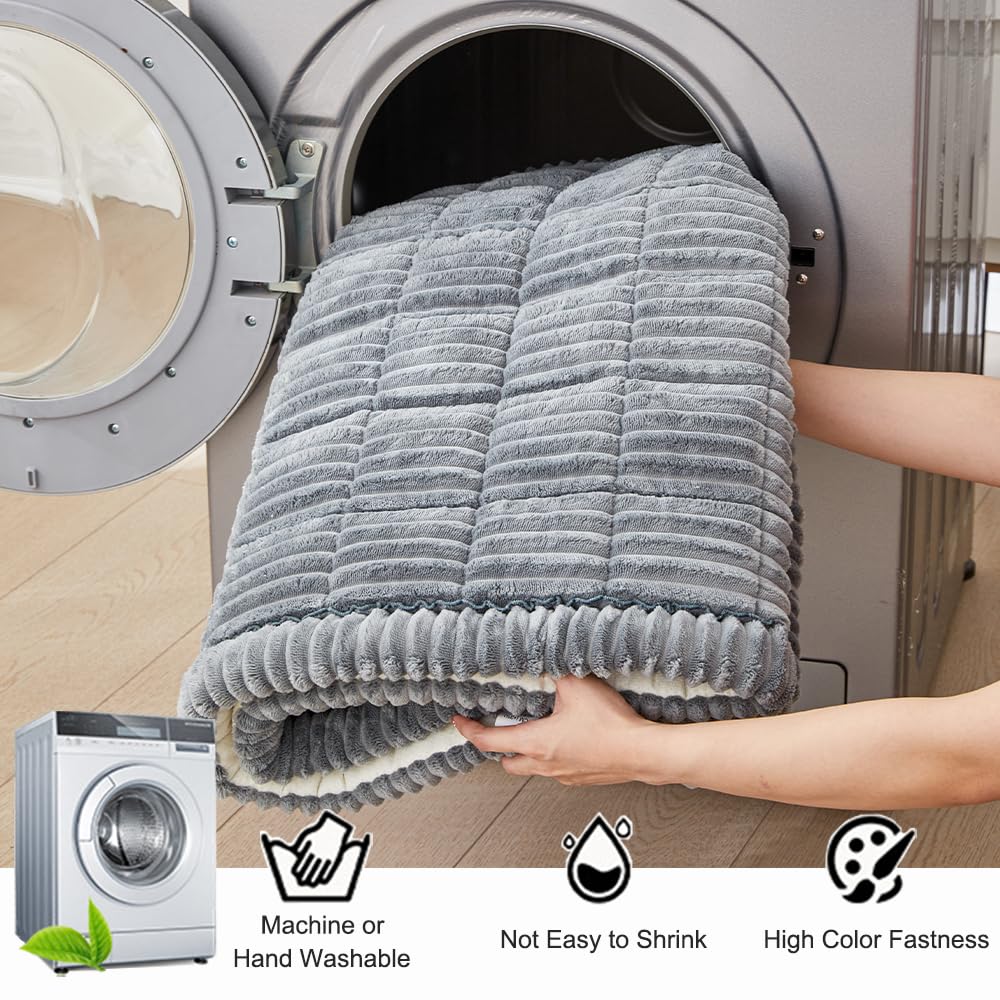 Awjcsv machine-washable dog seat cover simplifies cleanup after adventures