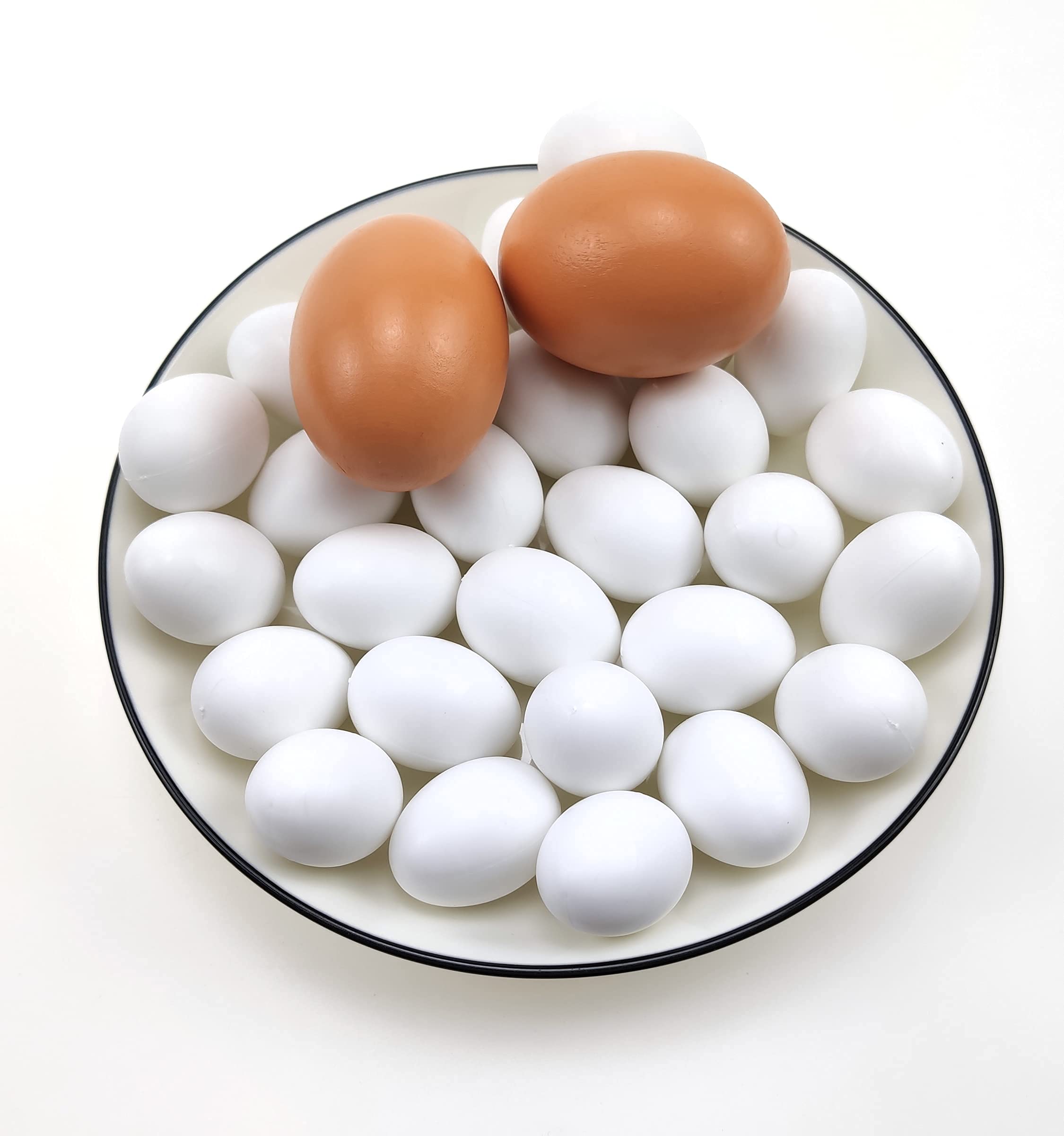 Azatemgo 3.5 cm eggs feel smooth to touch and easy to handle.