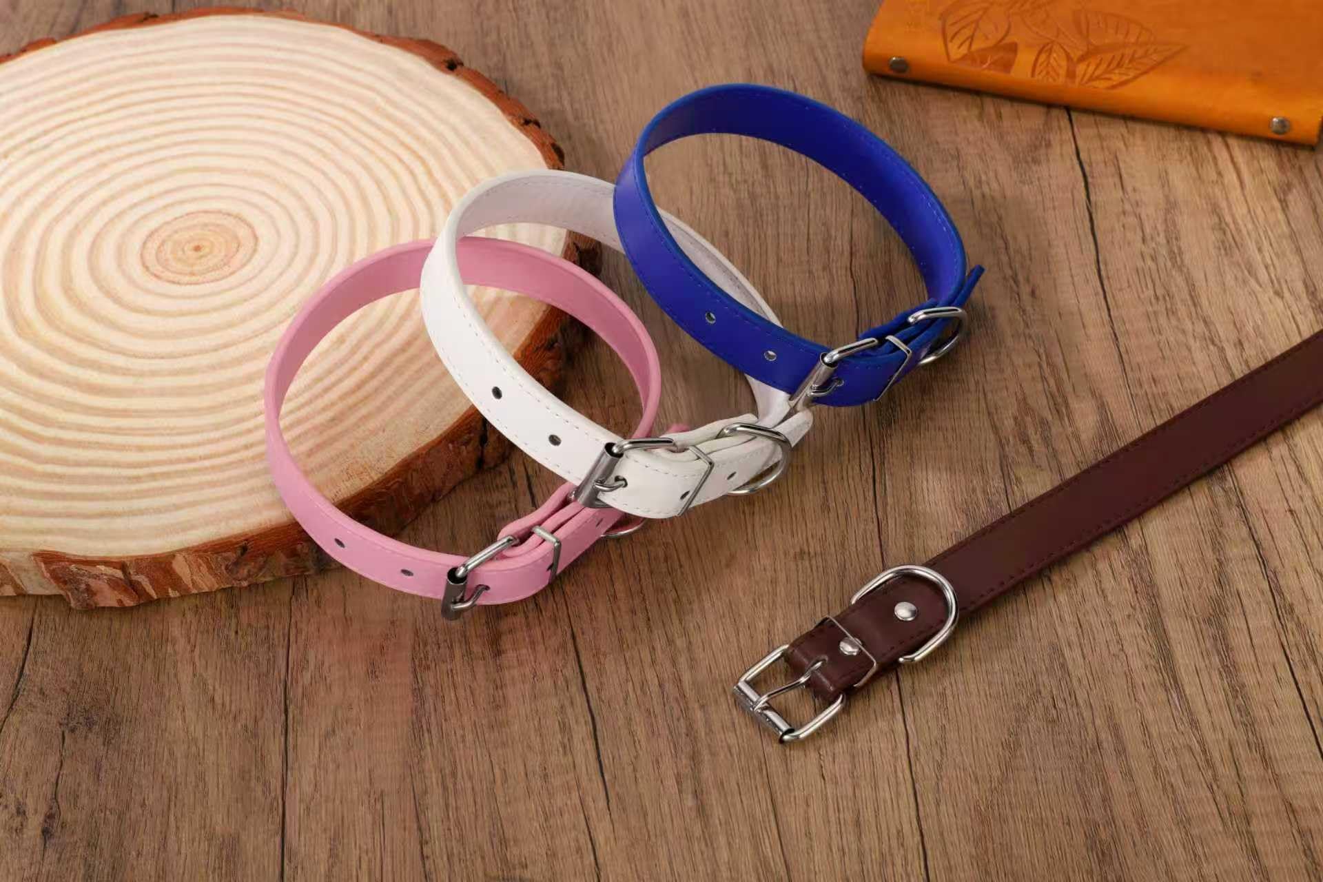 Azinoo adjustable brown collar; easy 0.75 inch width for 10–14 inch necks.
