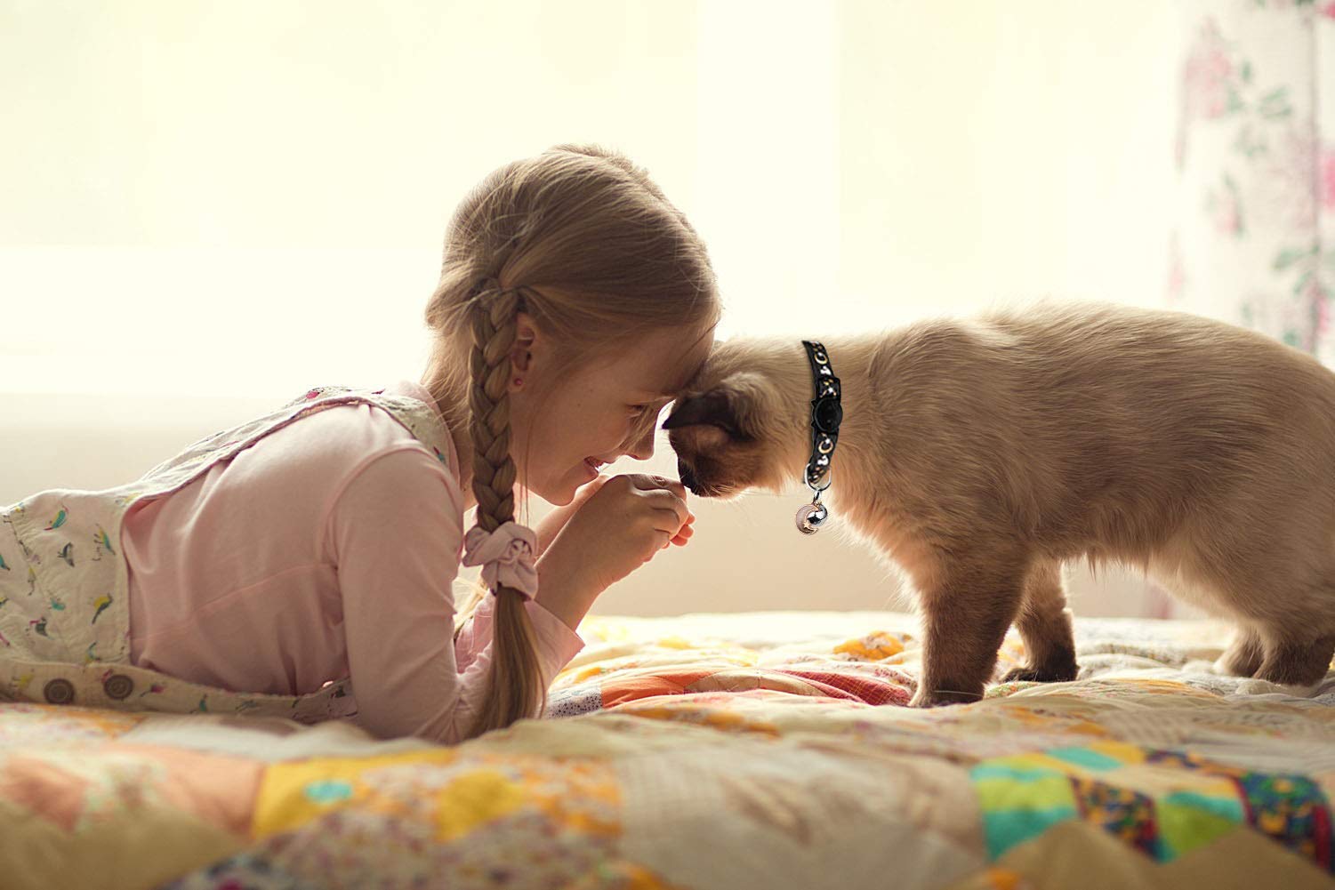 Baeuppit comfortable nylon material close-up conveys soft wearability and durability.