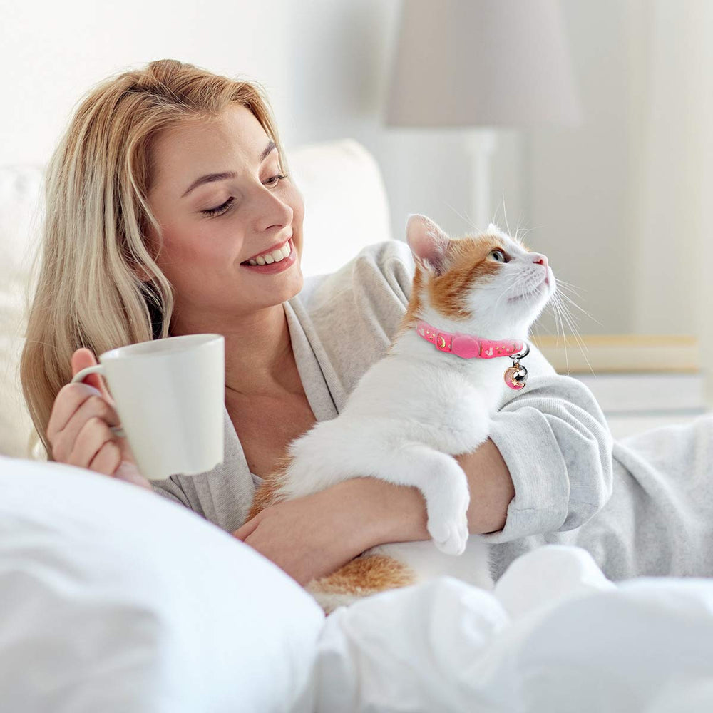 Baeuppit adjustable kitten collar fits 6.9-10.7 inches for flexibility.