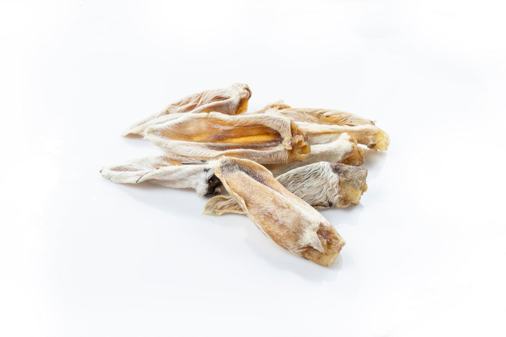 Baffs Naturals lamb ears gluten-free and soya-free product badge close-up.