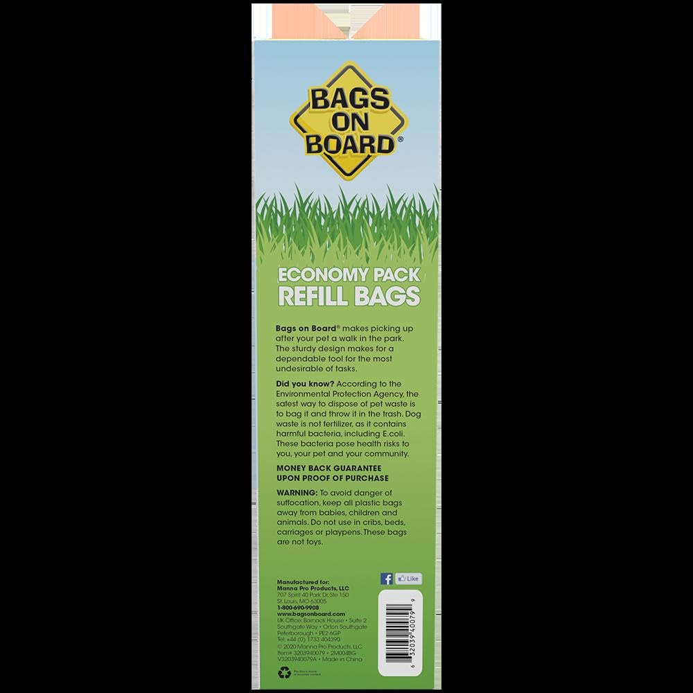 Bags On Board easy-tear refill bags demonstrate simple, quick pickup during walks.