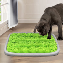 Bakumon Snuffle Mat green top view promotes nosework enrichment.