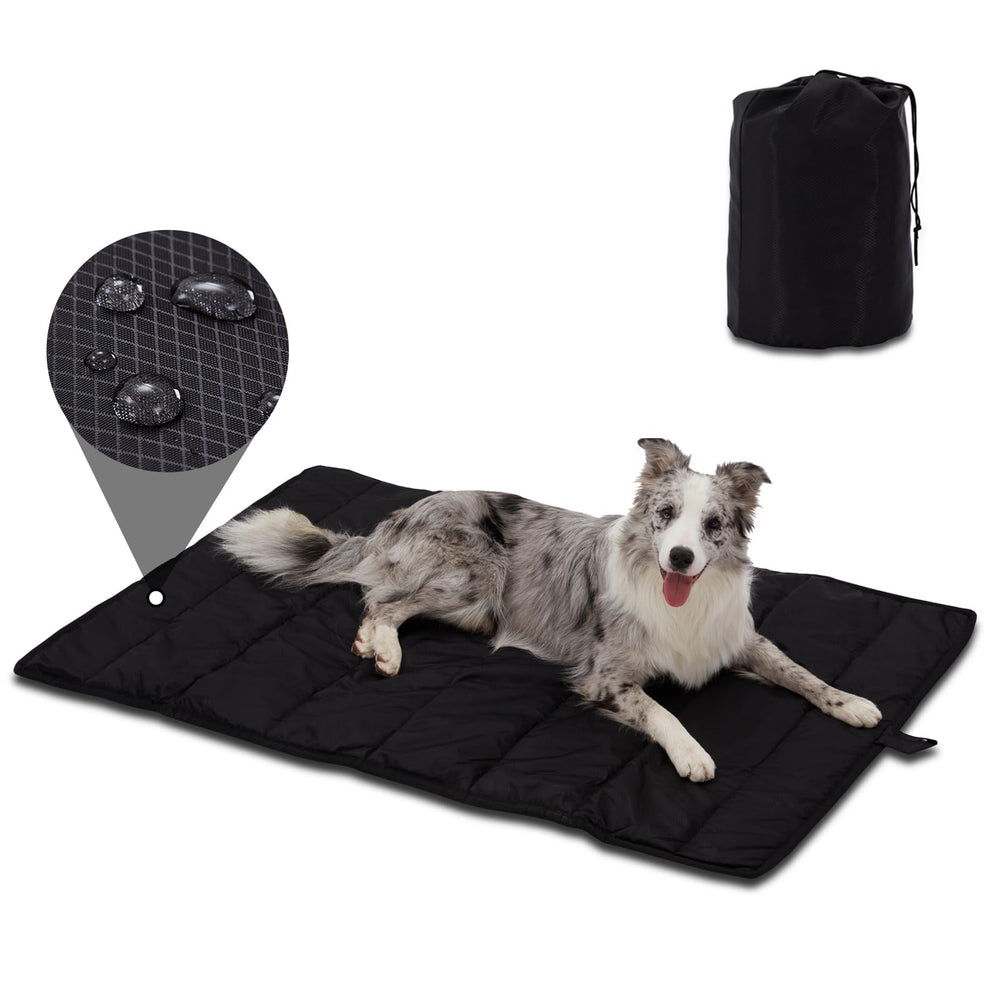 BDEUS 51x35 outdoor dog bed open, water-repellent surface ideal for camping.