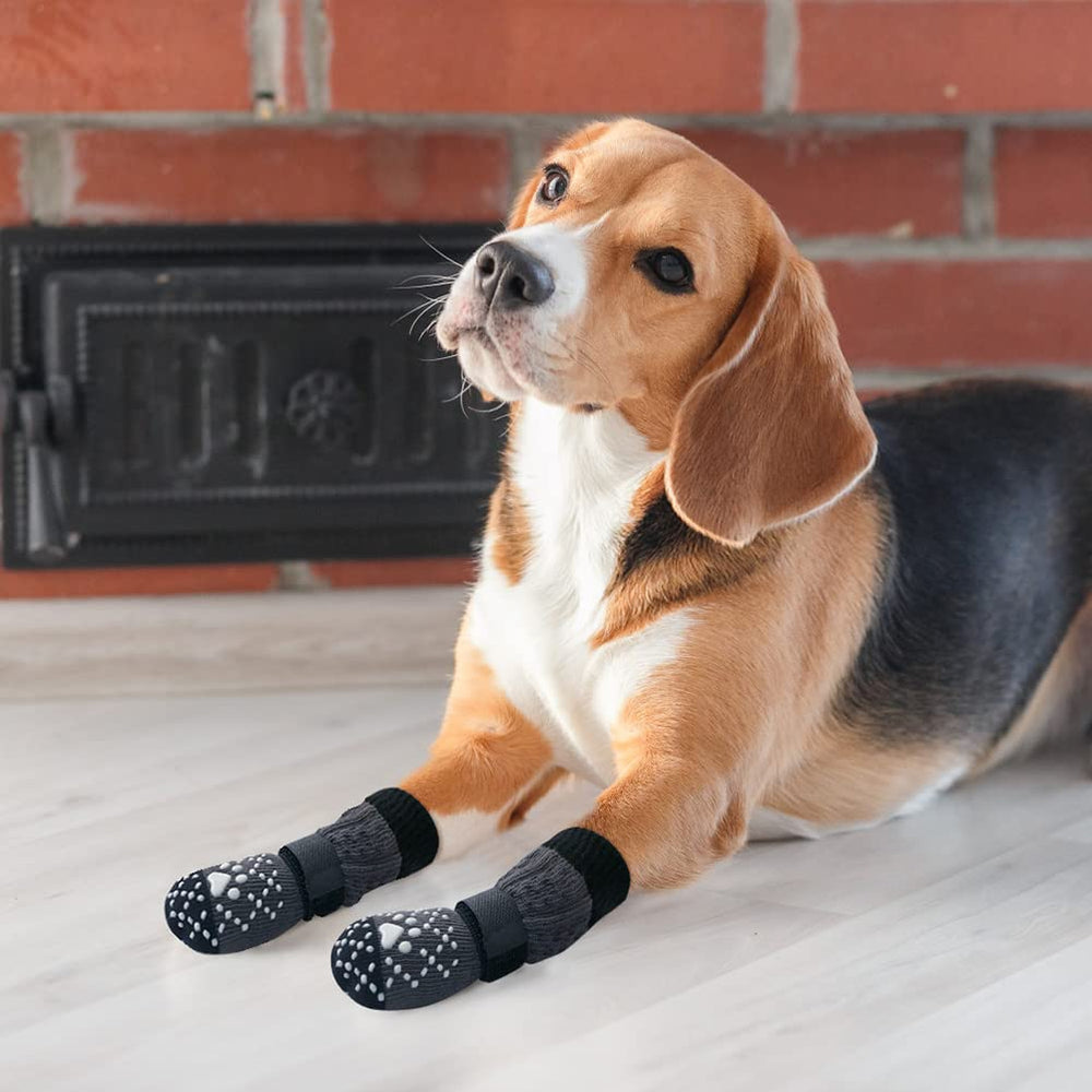BEAUTYZOO non-slip dog socks washing scene emphasize reusable durability.