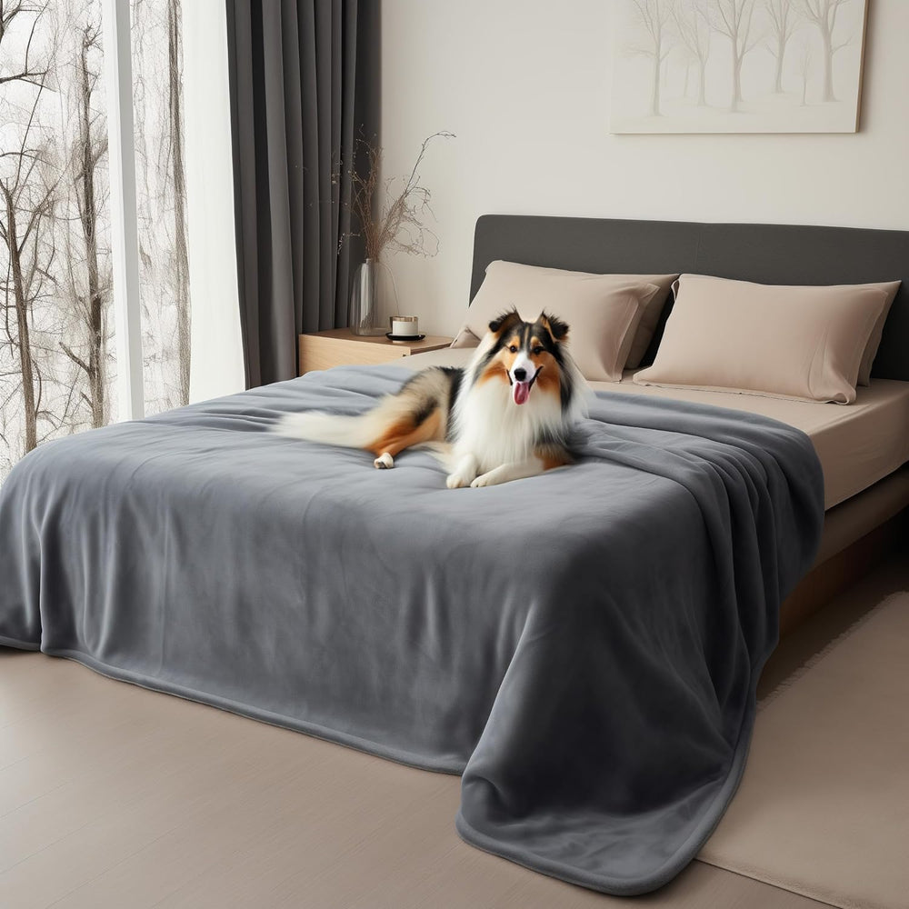 Bedding Aid reversible design highlights two soft sides for different moods and temperatures.