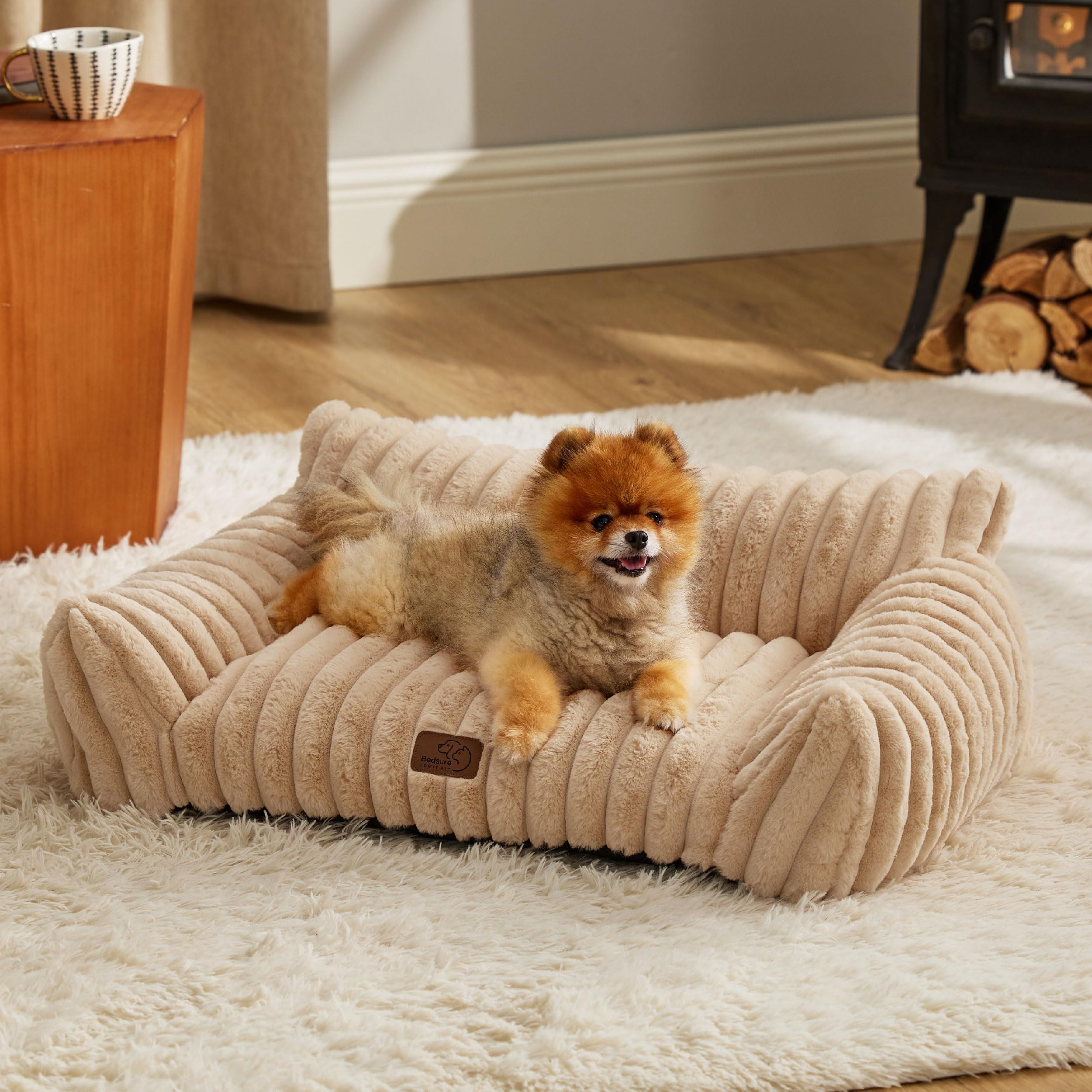 Bedsure cute cat couch front view for small pets and cozy lounging.