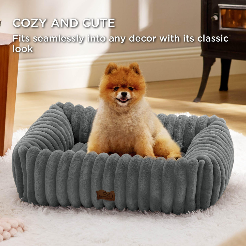 Bedsure Cute Dog Bed removable cover for quick, easy cleaning.