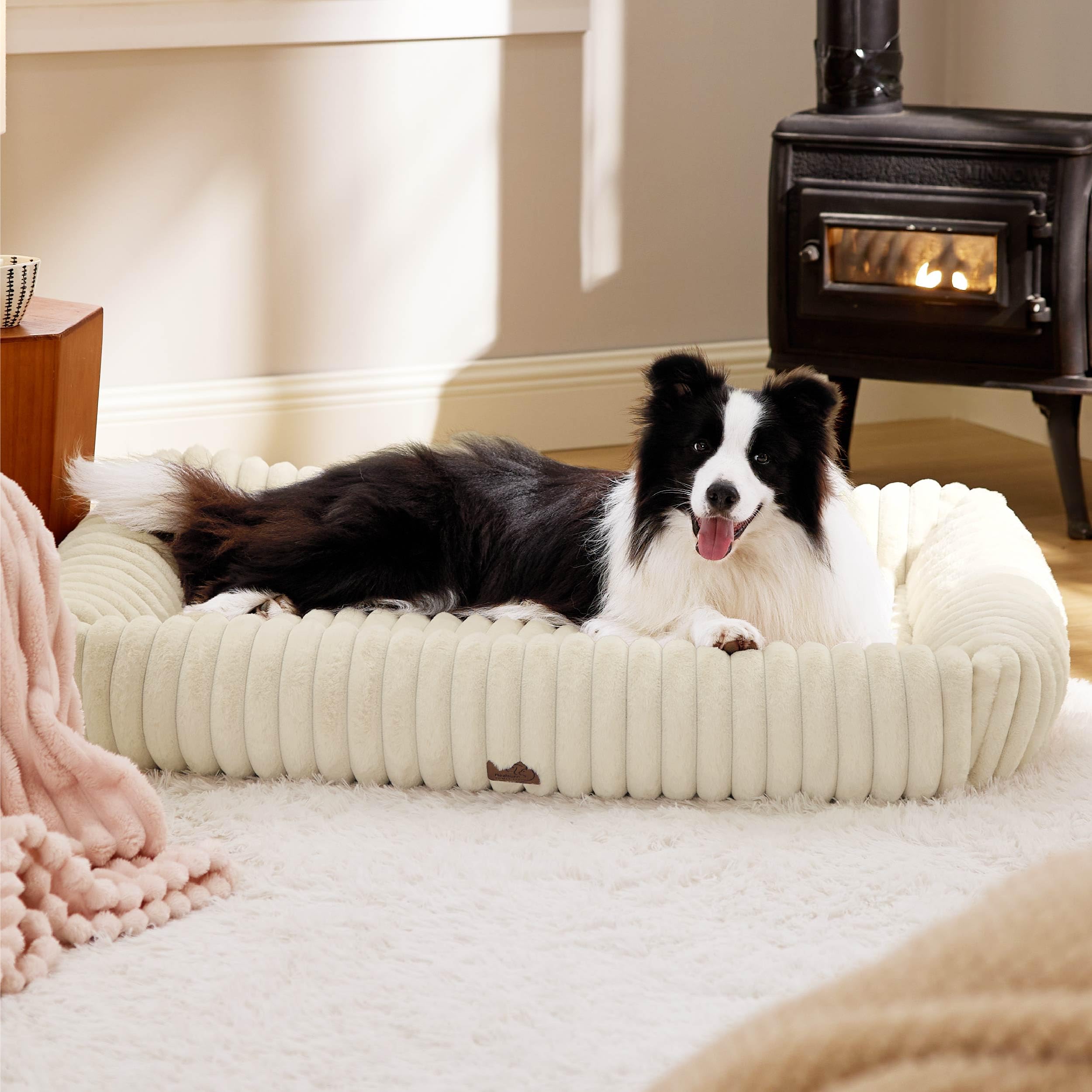 Bedsure XL cream dog bed front view with plush fur and raised sides for support