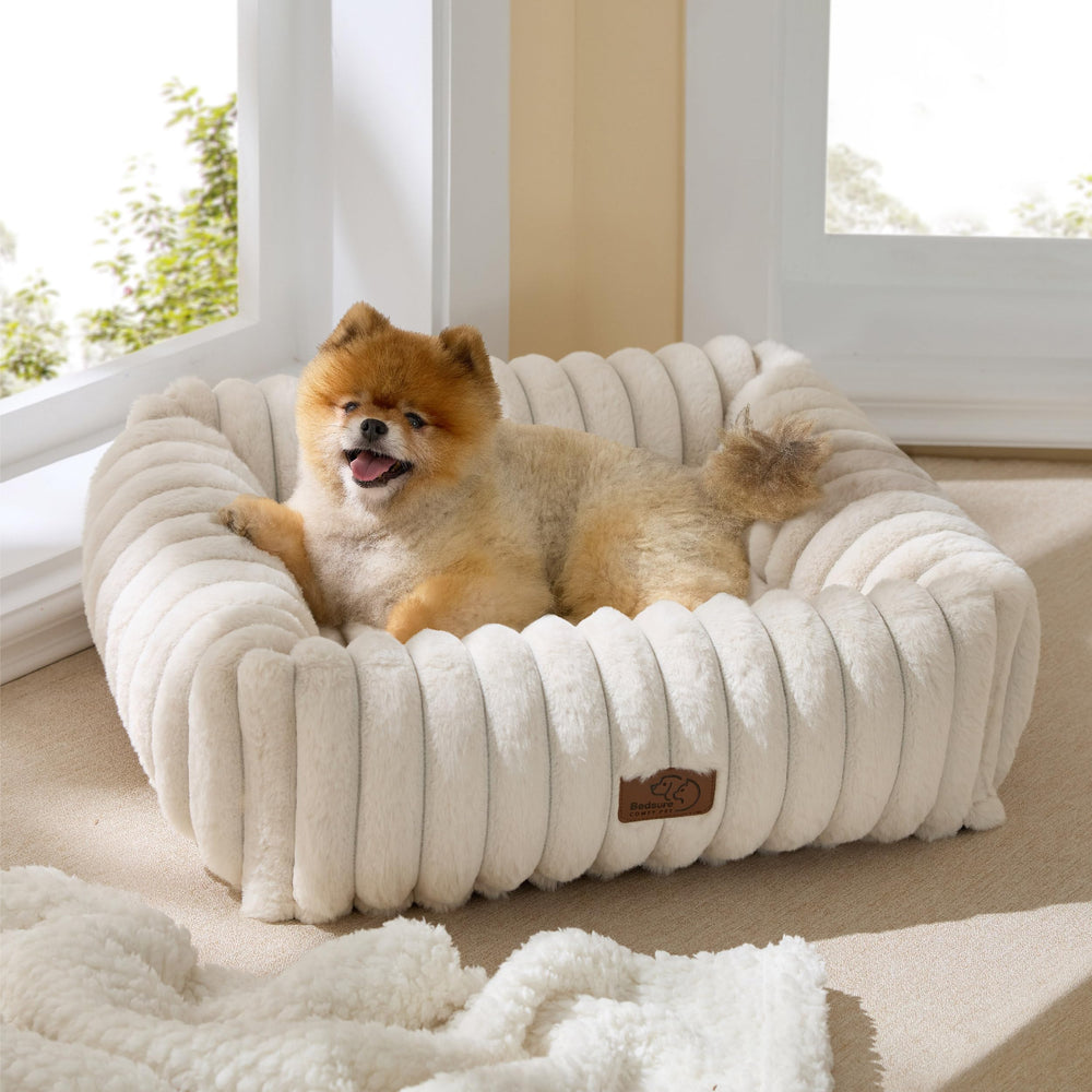 Bedsure dog bed cream outer-view highlights supportive raised sides for restful neck support.