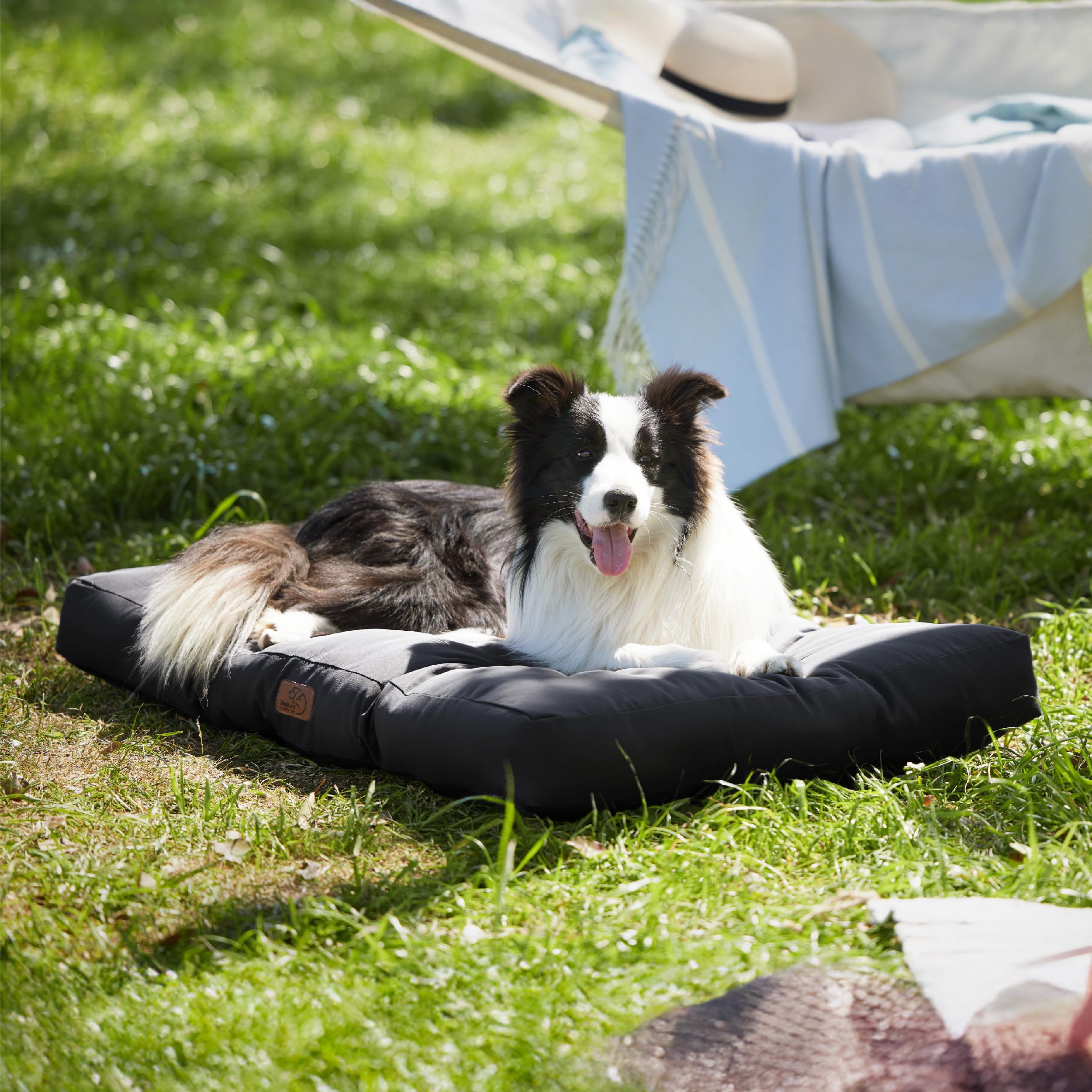 Bedsure dog bed large foldable portable for travel and hotels