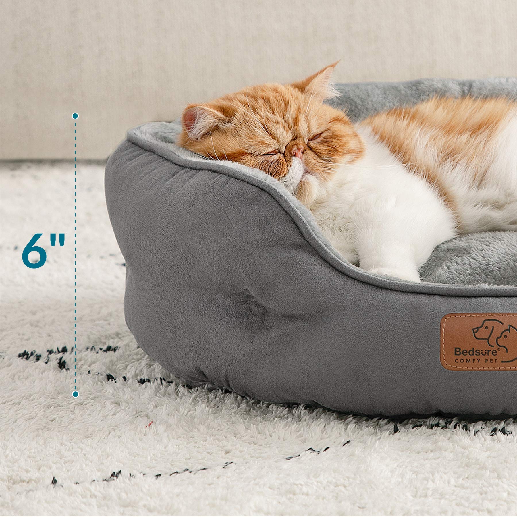 Bedsure round bed interior padding close-up emphasizes soft filling and loft