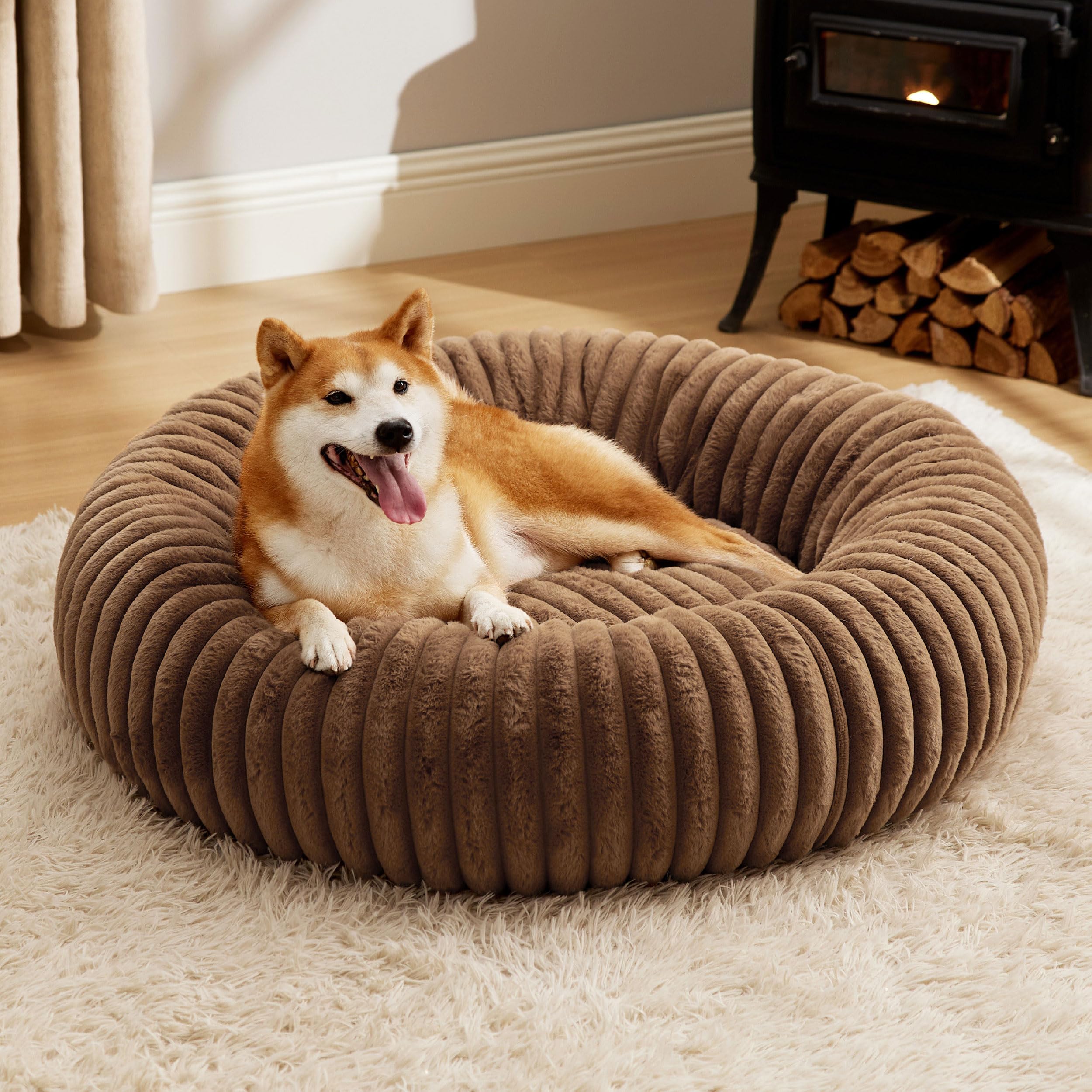 Bedsure Donut Large Dog Bed top view highlights plush faux fur for cozy lounging