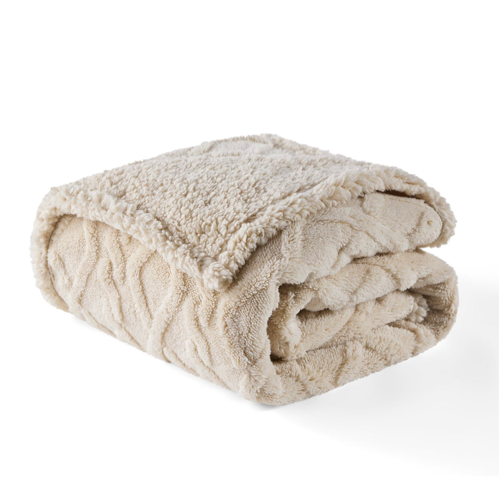Bedsure machine washable fabric simplifies cleaning after cuddles and messes.