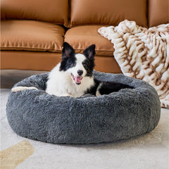 Bedsure large dog bed features a removable, machine-washable cover for easy cleaning.