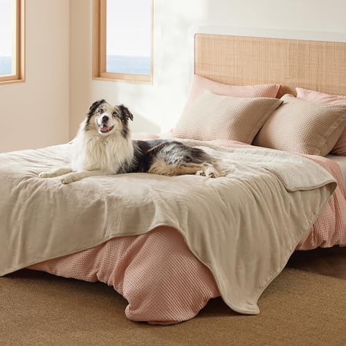 Bedsure leakproof blanket for pets and home