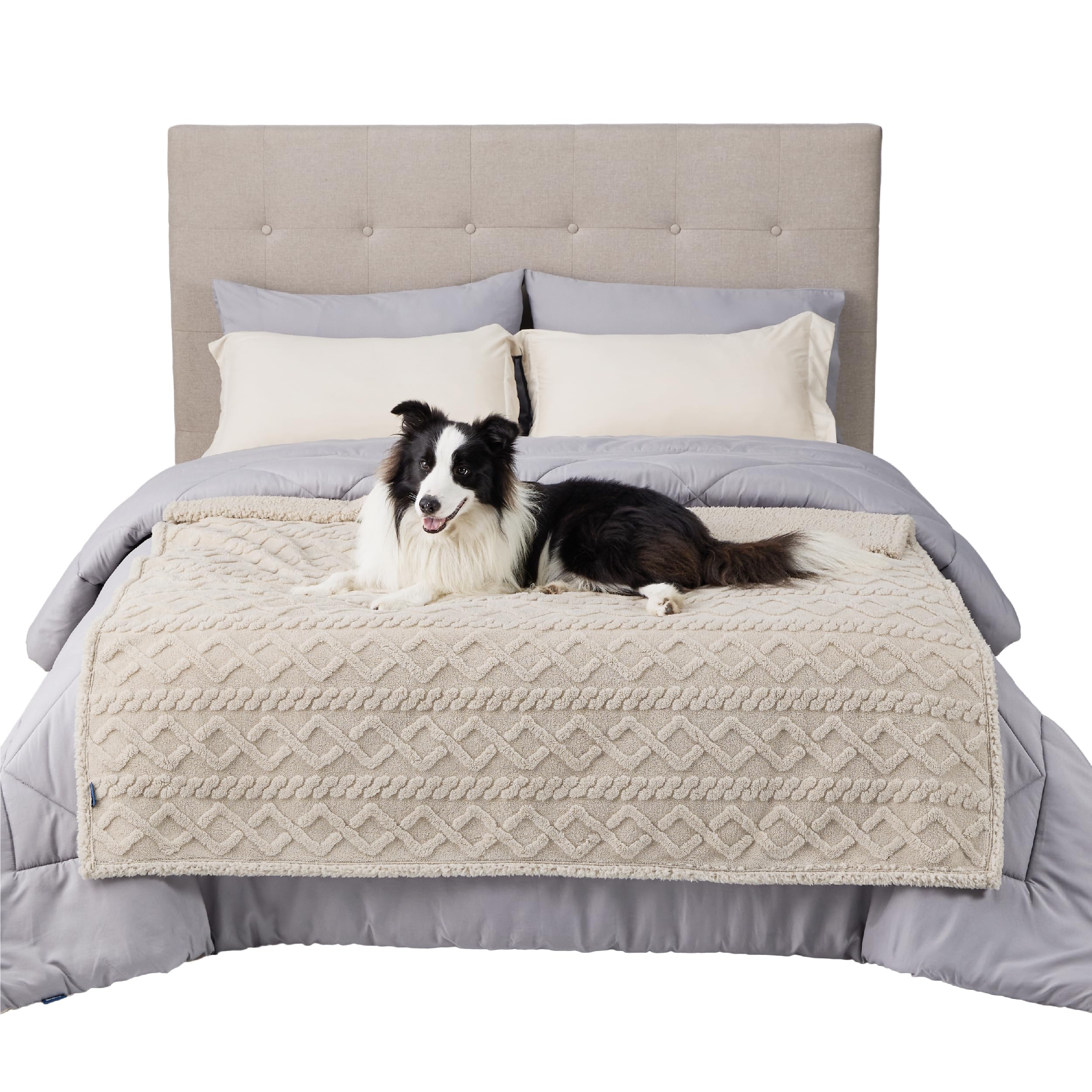 Bedsure lightweight travel-friendly blanket in cream for trips