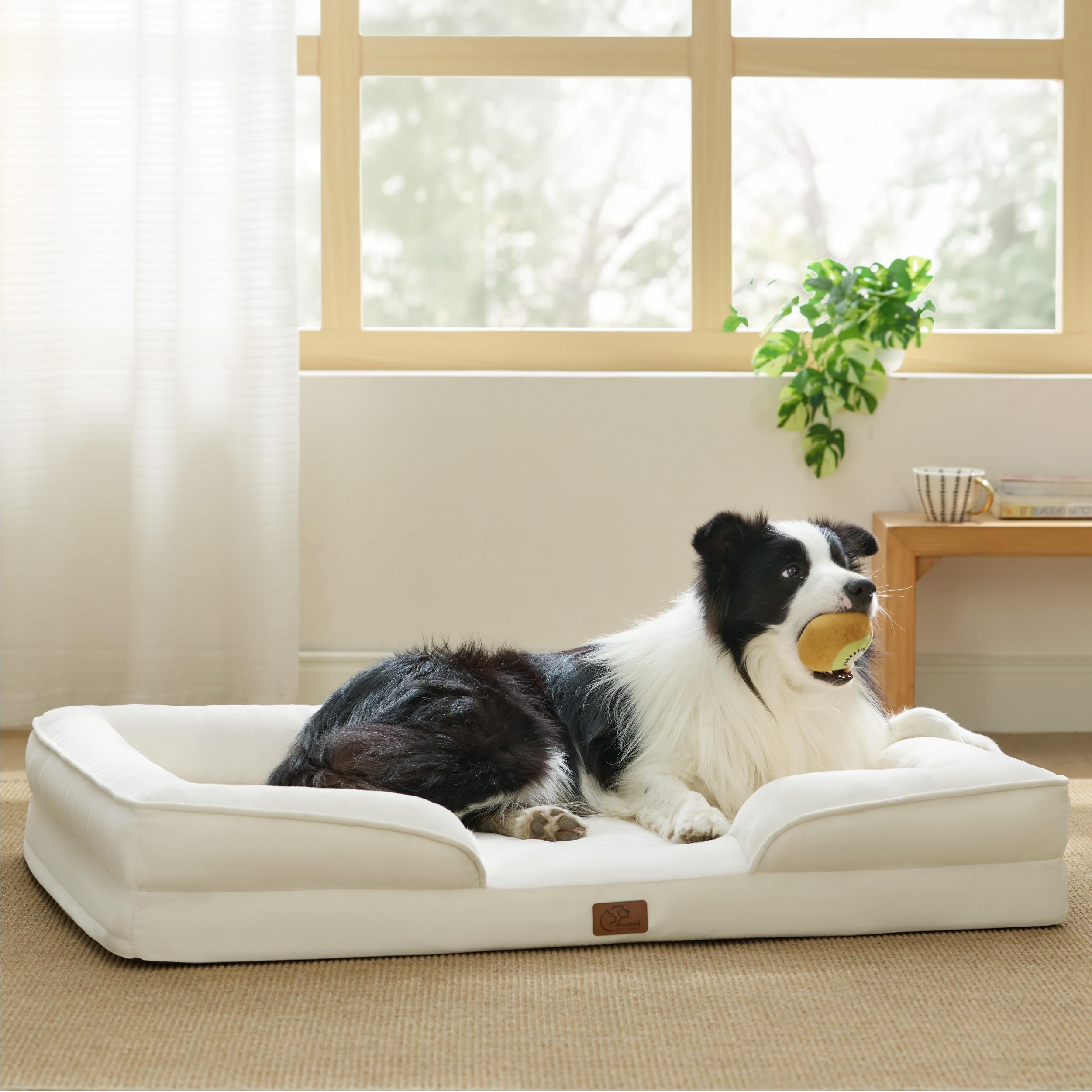 Bedsure 35-inch large bed is ideal for bigger dogs and multi-pet homes