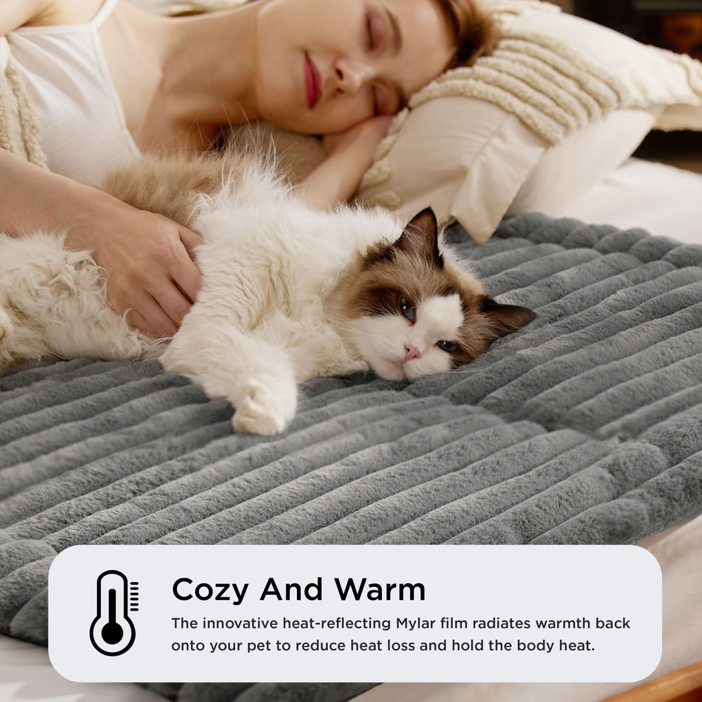 Bedsure self-warming dog bed crate-use, stable surface with non-slip bottom.