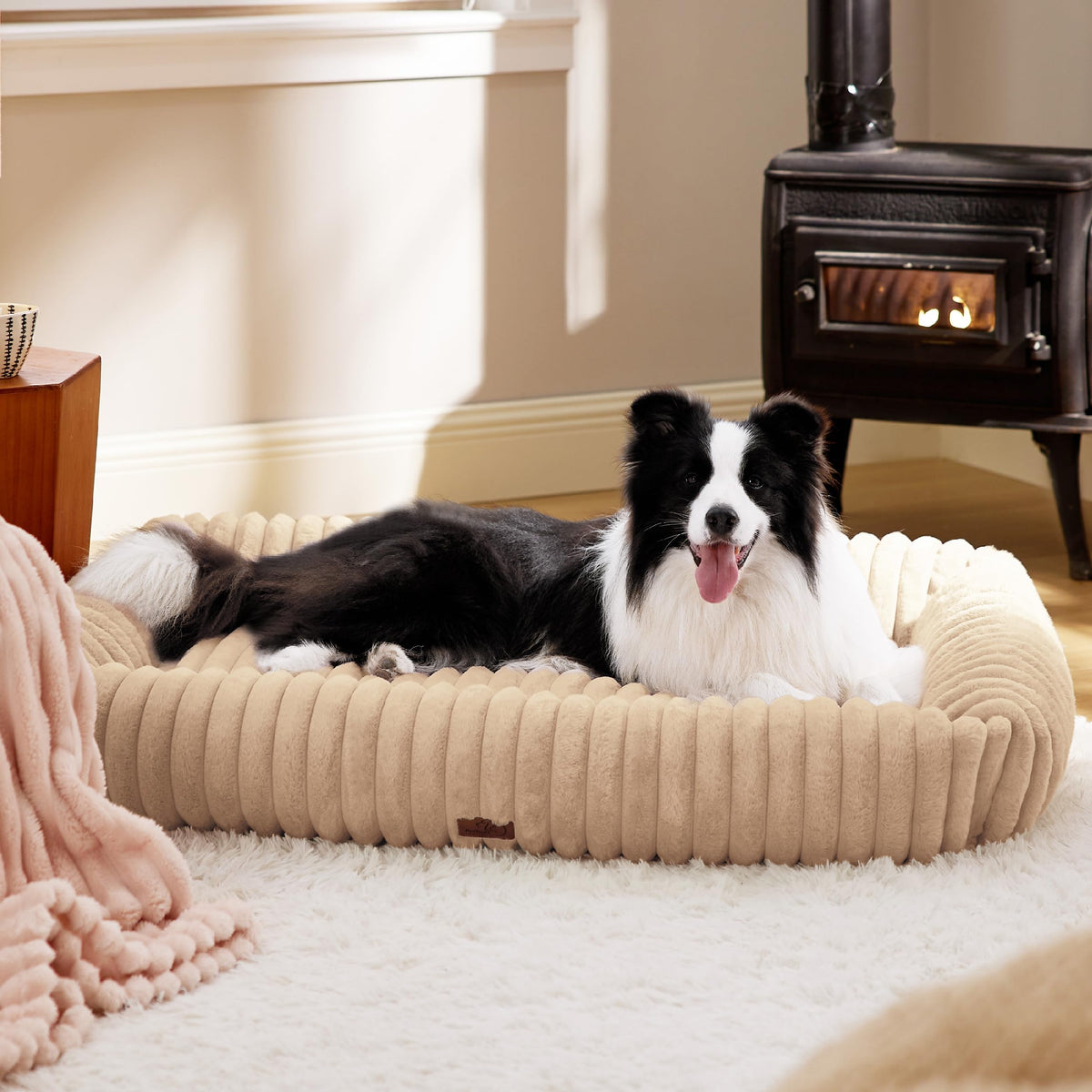 Bedsure washable dog bed rectangle shape ideal for medium dogs.
