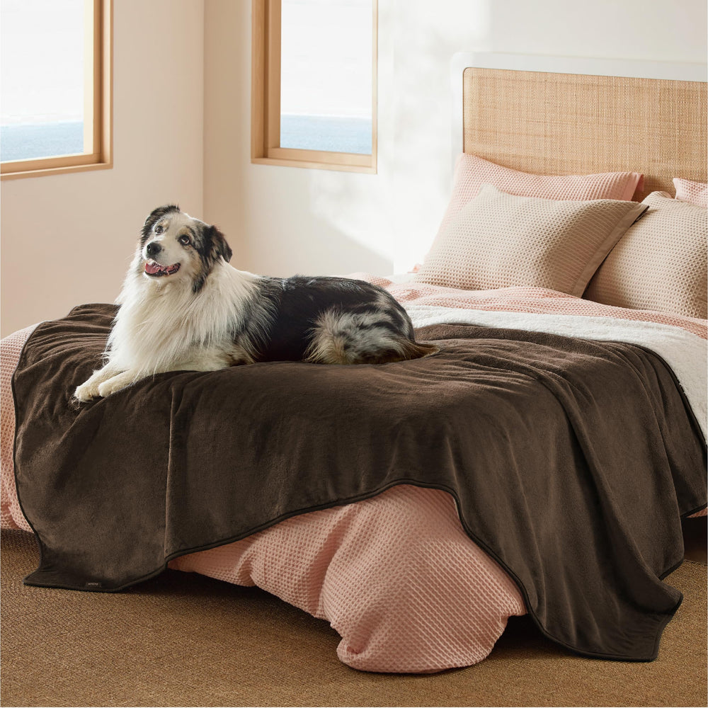 Bedsure Waterproof Blanket for Bed side view shows dual textures for cozy use