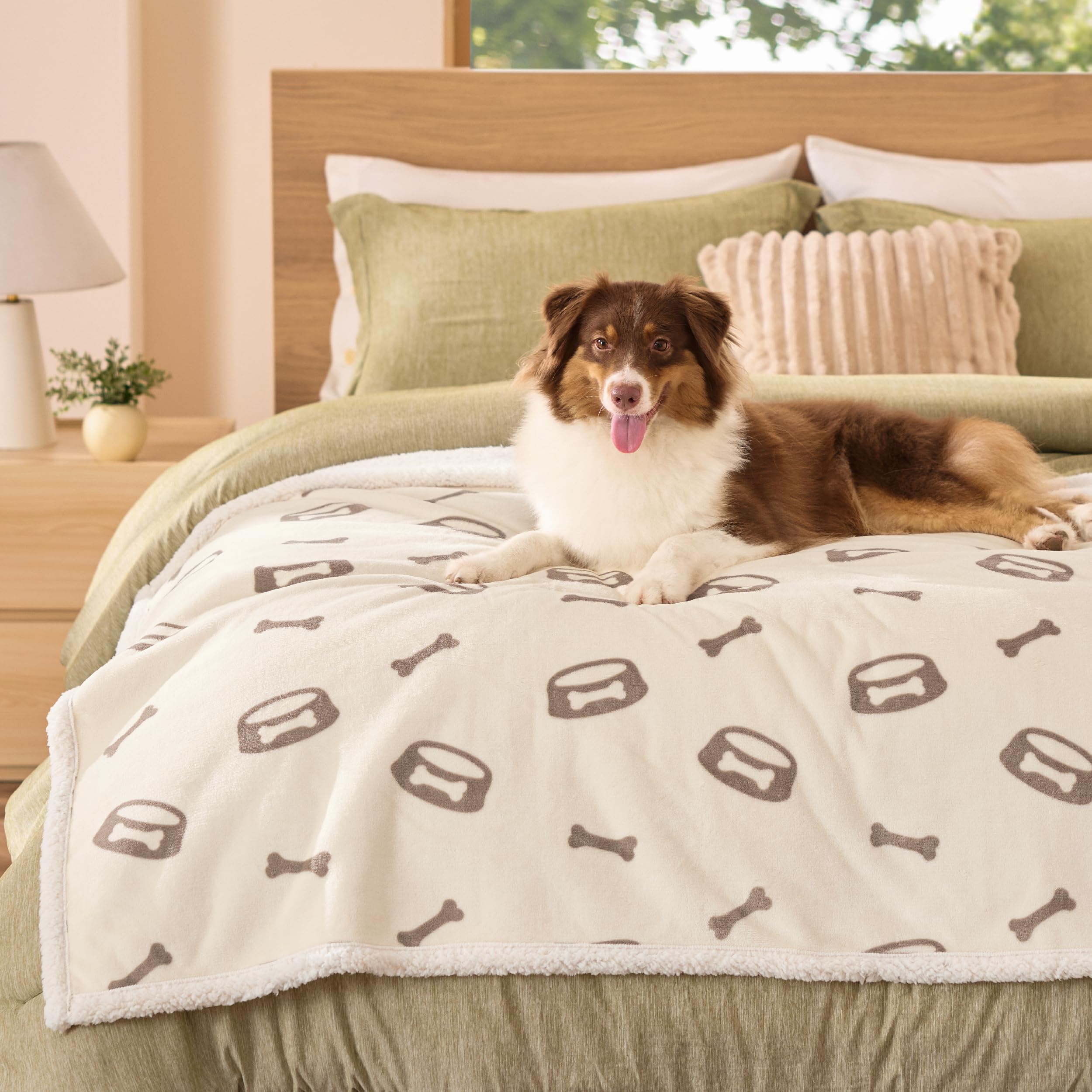 Bedsure protective blanket preventing pet messes on furniture