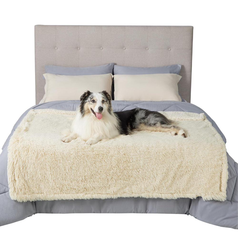 Bedsure blanket ready for travel keeps pets dry on outings.